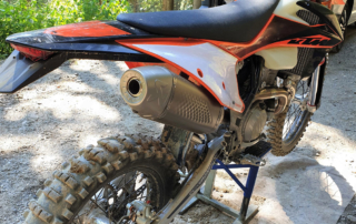 Akrapovic Racing Line für KTM EXC in Action