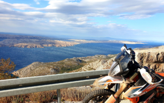 Adventurebiketour Jentlflow am TET Kroatien, Ausblick auf die Insel Pag