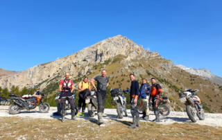 Westalpen Adventurebiketour Jentlflow 2020 Pause beim Forte Pramand