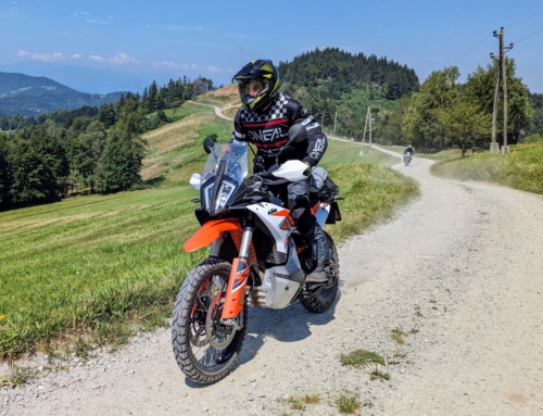Jentlflow Adventurebike Offroad Fahrtechnik Training – perfekt vorbereitet am Start