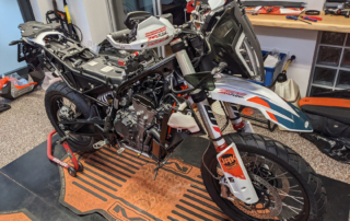 KTM Adventure 890 im Rally Umbau Jentlflow