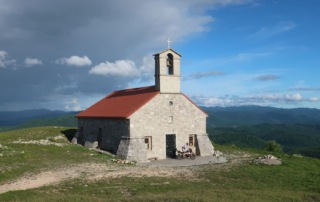 Jentlflow Adventurebike Tour Slowenien, Die Kirche Sveta Trojica