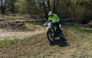 Jentlflow Endurotraining Beschleunigung aus der Kurve im Stehen