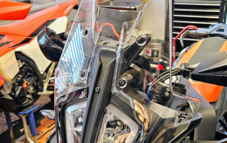 KTM 890 Adventure - Hohes Windshield