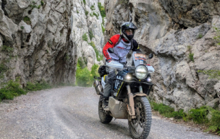 JentlFlow Rallyfahrtechniktraining Kroatien zwischen den Felsen Husqvarna Norden 901