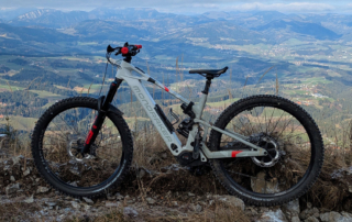 Mondraker Crafty-R, Unterrohr massiv und auch kein Leichtgewicht Mondraker Crafty-R, Unterrohr massiv und auch kein Leichtgewicht